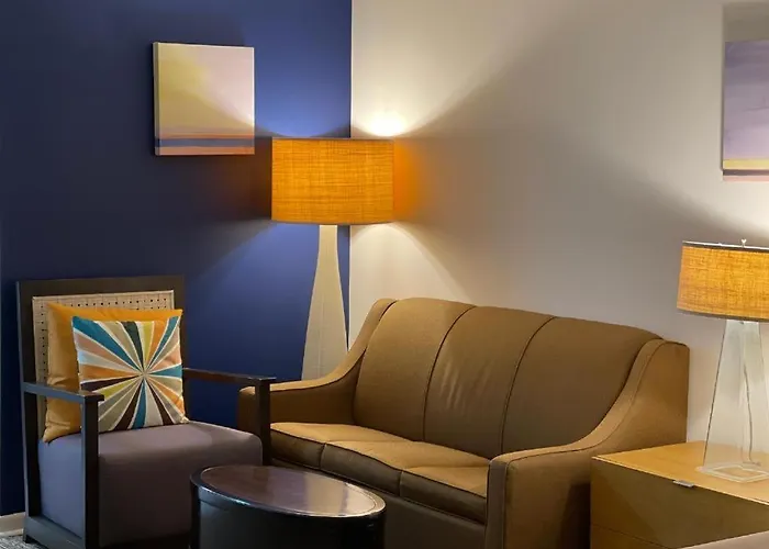 Camp Inn Lodge