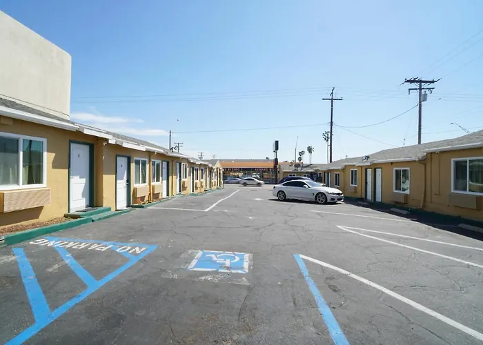 Signal Hill Motel Beach Motel