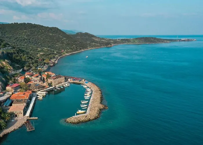 Assos Troy Port Hotel