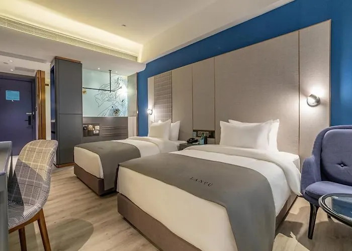 Lanou Hotel Qingcheng Municipal Government Shunying Plaza