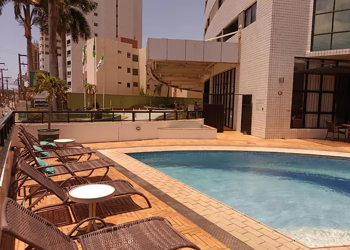 Flat com sacada a Beira-Mar