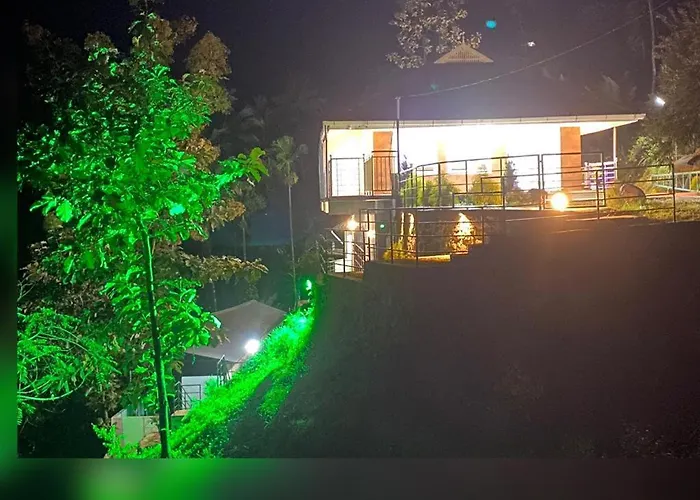 Earth Lounge Resort