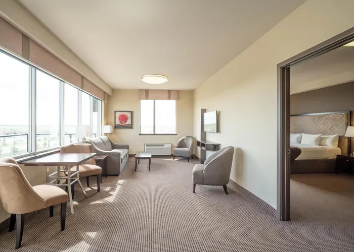 Acclaim Hotel by CLIQUE