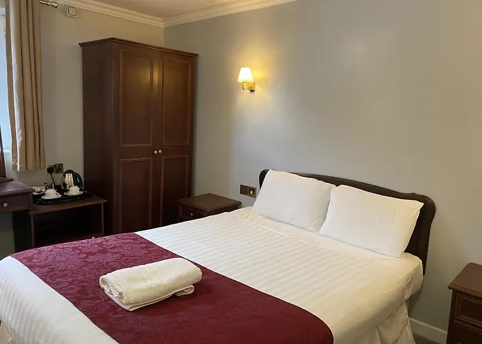 The George Hotel