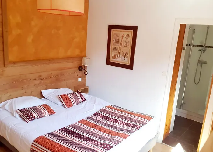 Logis Hotel Les Peupliers