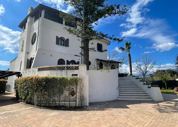 John Sea Suites