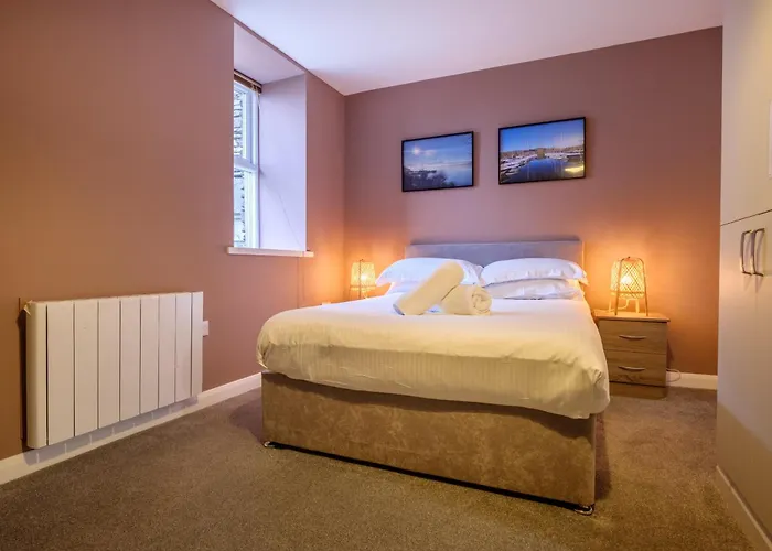 Station Lodge - Free Off-Site Health Club Access With Pool, Sauna, Steam Room & Gym