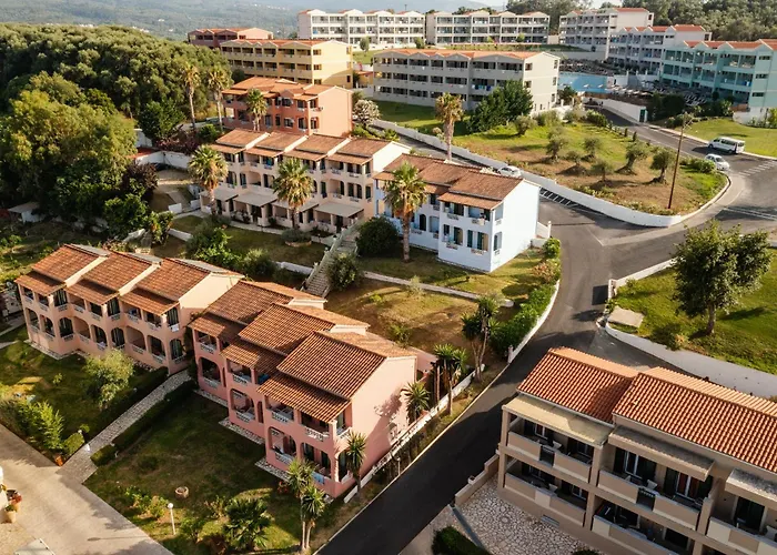 Robolla Beach Aparthotel