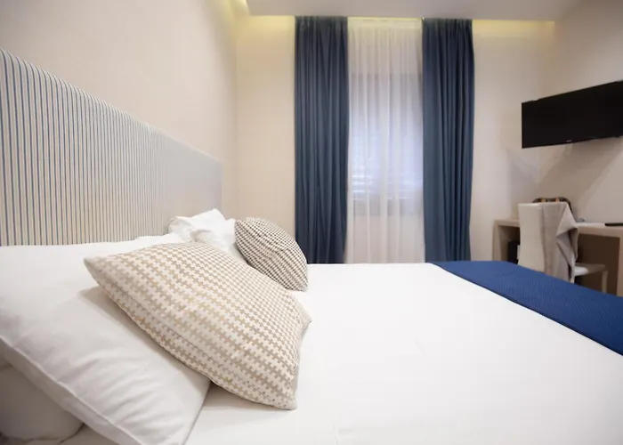 Hr Hotel & Spa
