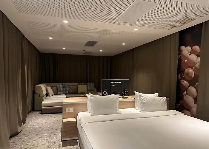 Hotel Nar