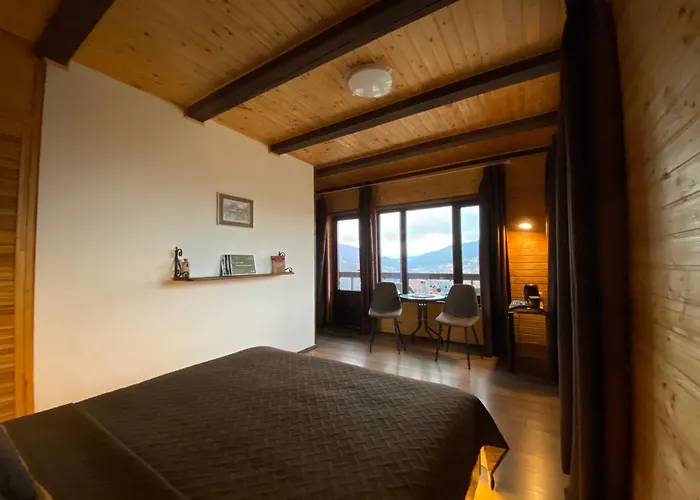 Agora Chalet
