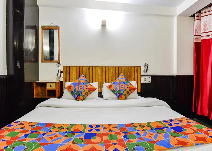 FabHotel Park View I