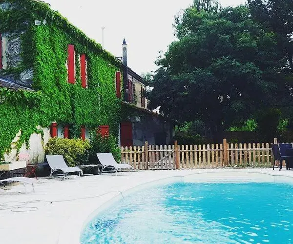 Chambres d'Hôtes et Suite, Domaine Les Peupliers, Lagnes