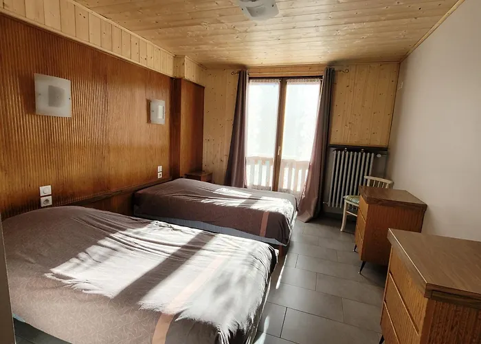 Hotel Du Lac Des Corbeaux