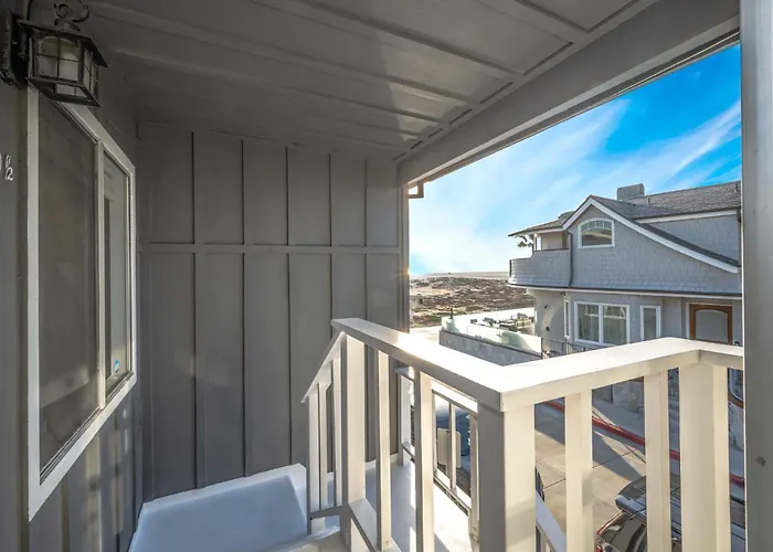 1 Bedroom Apartment In The Back Of Our Oceanfront Home