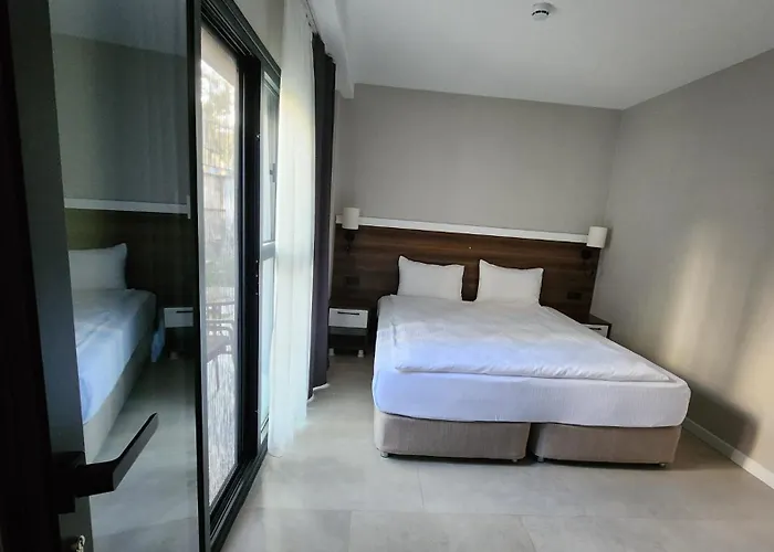 Lulubay Rooms & Suites