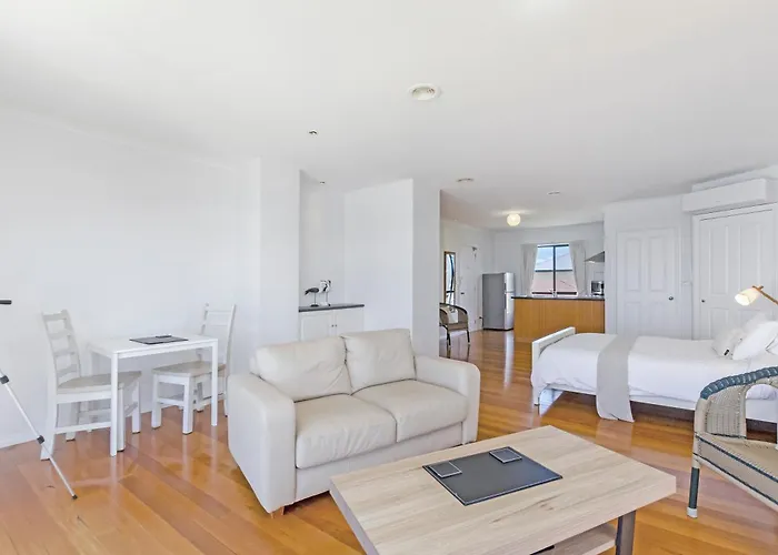 Clifftop Apartments Portland Vic