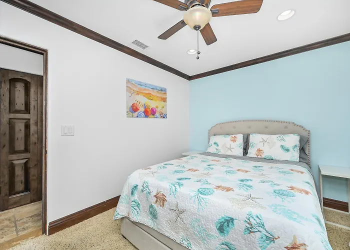 3 Bedroom Luxury Home Steps To Balboa Fun Zone