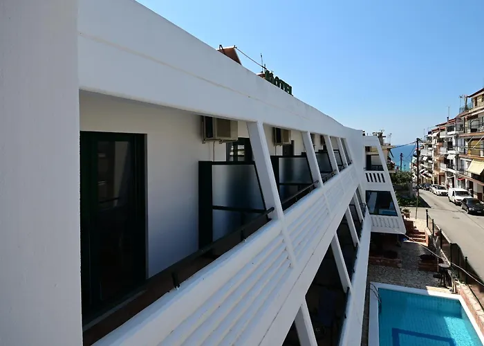 Villa Cariatis