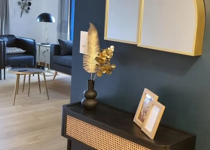 Bel Appartement Moderne Avec Terrasse Ac Climatisation- Parking With Additionnal Fees