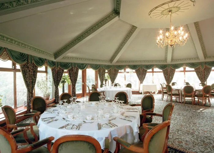 Tre-Ysgawen Hall & Spa