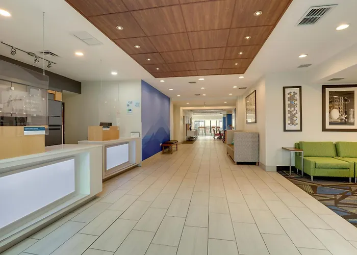 Holiday Inn Express & Suites Bryan-Montpelier By Ihg