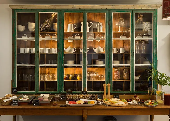 Altanure Almatere - Food Forest Boutique Stay