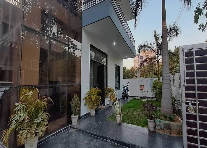 Hotel O Naveen Residancy