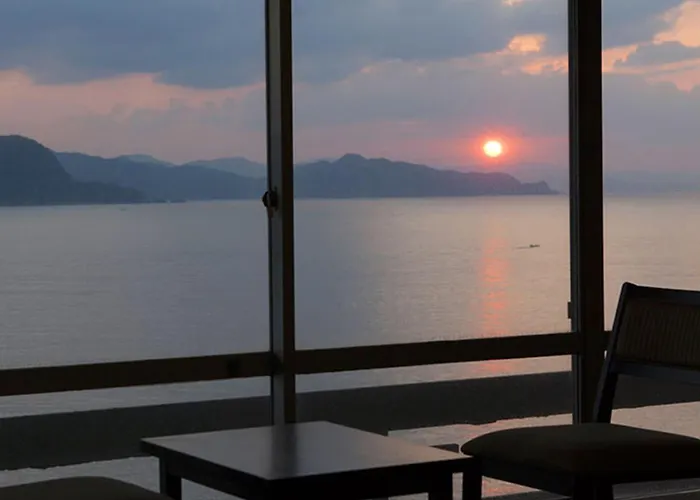 夕景の宿　海のゆりかご　萩小町