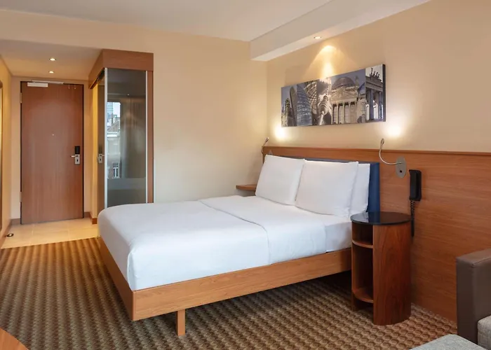 Hampton By Hilton Berlin City West