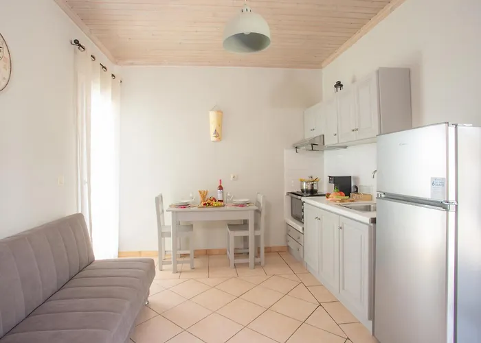 Romanza Studios