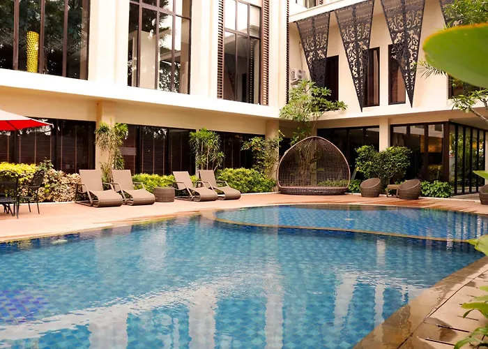 Emersia Hotel & Resort Batusangkar
