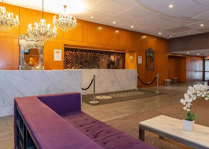 Sandman Signature Edmonton Downtown Hotel
