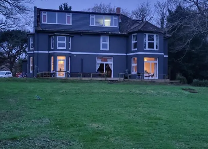 Guestling House