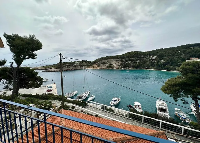 Kavos Hotel