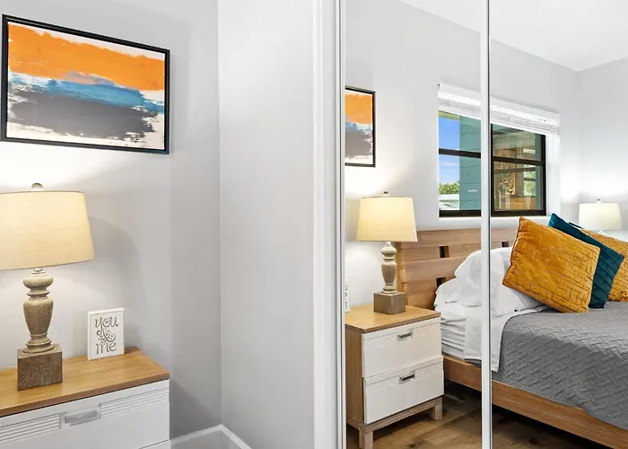 Midtown Cottage - In The Heart Of Cocoa Beach
