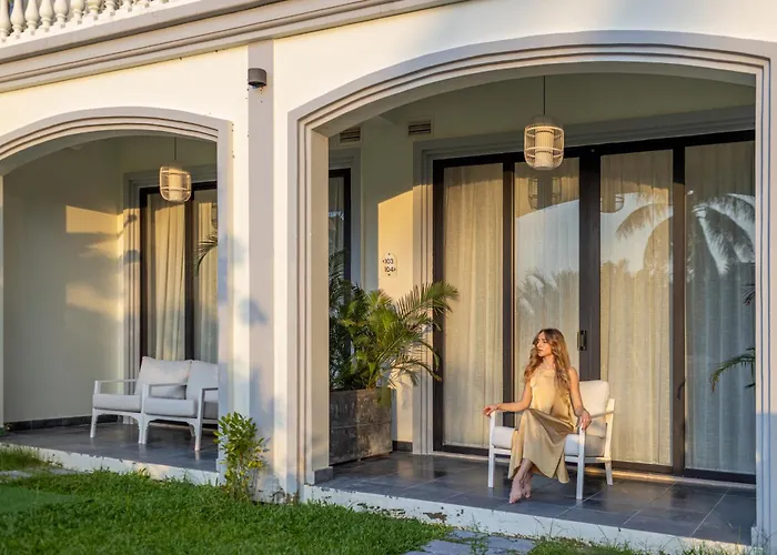 Moodhoian Riverside Resort & Spa