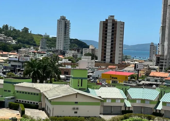 Condomínio Vista Atlântico - Apartamento Novo - Próximo à Praia - Vista Mar - Área de Lazer