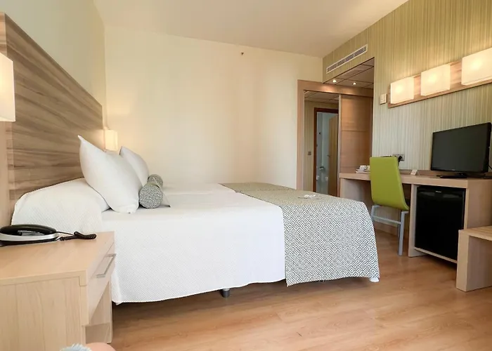 Riviera Beachotel - Adults Recommended
