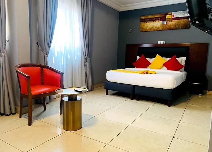 La Rochelle Hotel