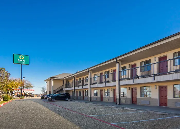 Quality Inn & Suites Weatherford