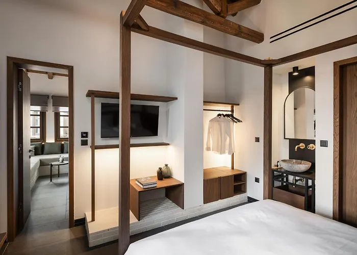Unedo All Seasons Boutique Hotel