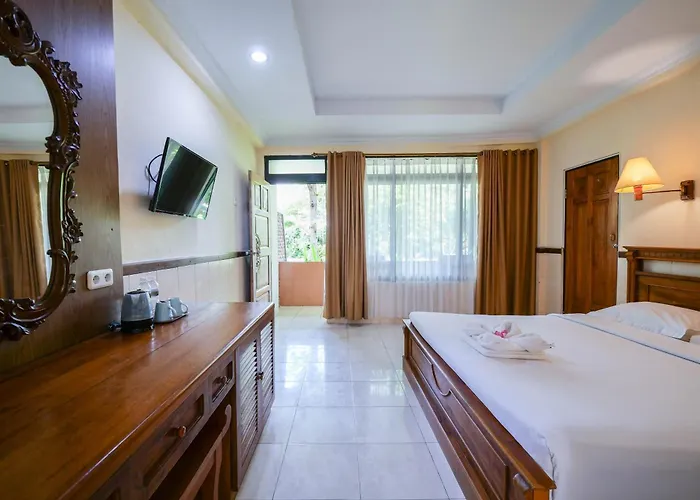 Palm Beach Hotel Bali
