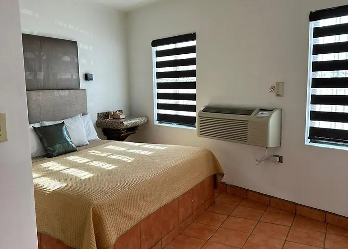 Hotel Colonial De Nogales