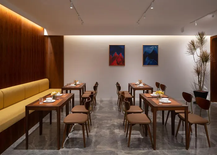 Xun Guang Hygge Hotel - Chongqing Liangjiang Happiness Plaza & Xingfu Square & Guangdianyuan Metro