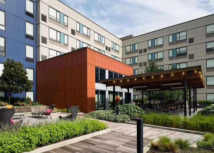 Aloft By Marriott Seattle Redmond