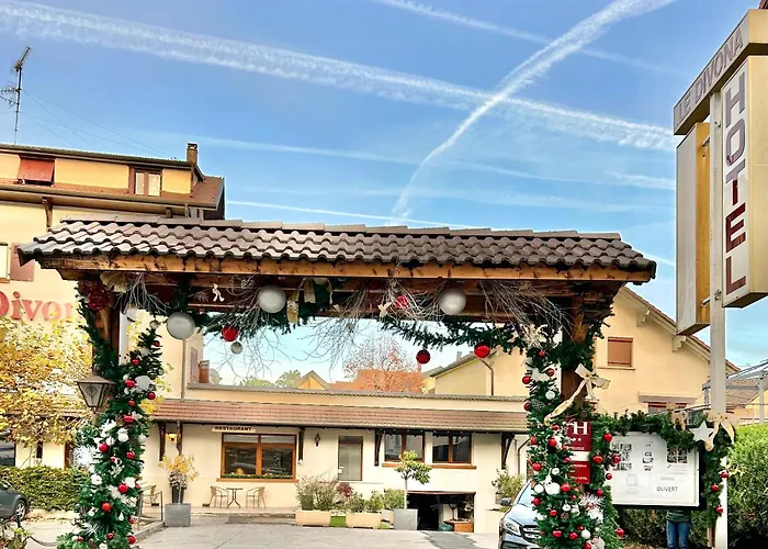 Le Divona Hotel & Bar Au Coeur De Divonne-Les-Bains