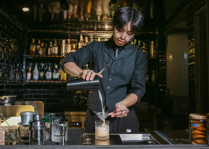Trangtrang Premium Hotel & Sky Bar