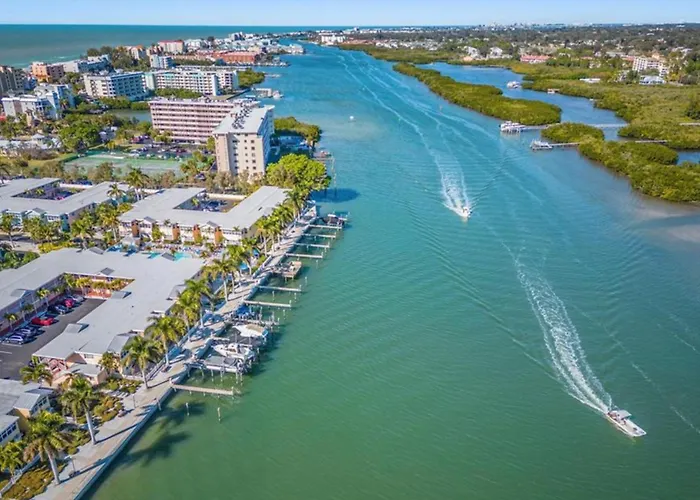 Intercoastal Beach Suite