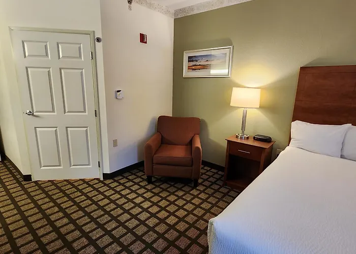 Baymont By Wyndham Mackinaw City
